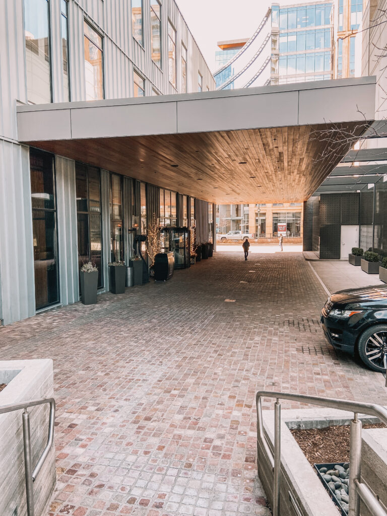 Diagnostic review of the valet arrival experience at Kimpton Claret Hotel (formerly Kimpton Born), analyzing the "First Impression" operational UX and arrival identity for a luxury Denver asset.